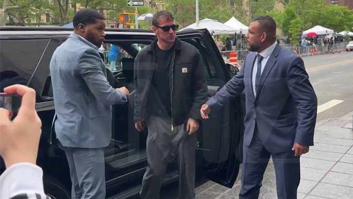 051325_alex_fine_entrance_kal